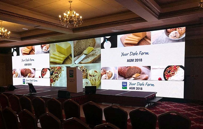 2.97mm Indoor Led Video Wall Panels 1920-3840Hz Stage Event HD Led Display