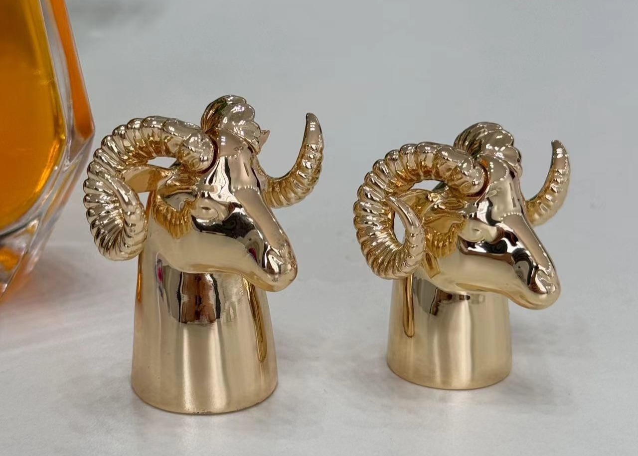Elegant Antelope-Shaped Zamak Perfume Caps Perfume Cover With Customized Logo