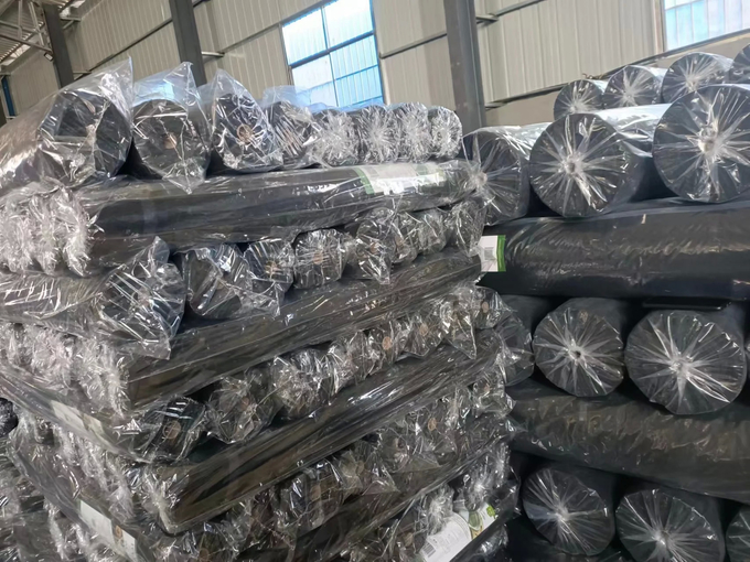 100% Polypropylene High Strength Construction PP Woven Fabric Geotextile For Soil Stabilizer
