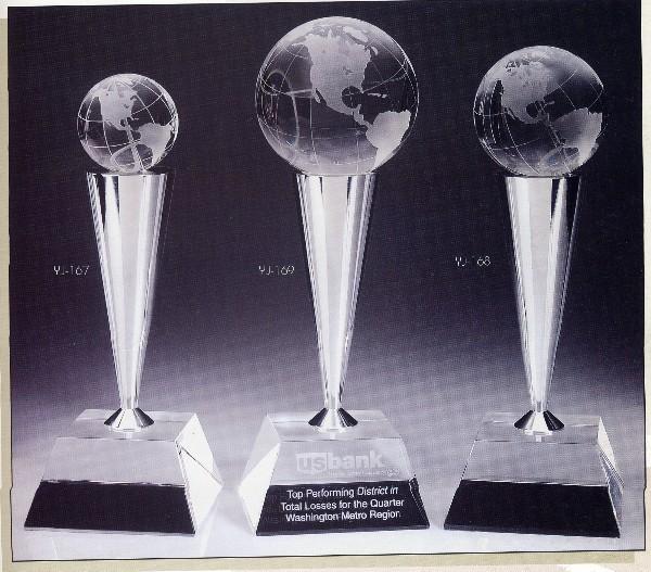 Quality crystal paperweights/crystal awards/crystal trophy for sale