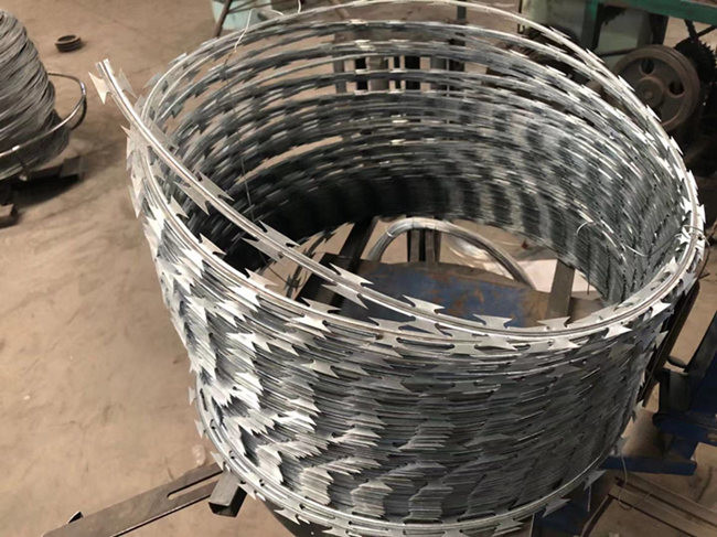 HBGB Anti Climb Razor Barbed Wire Sharp Point 980mm Prison Fence