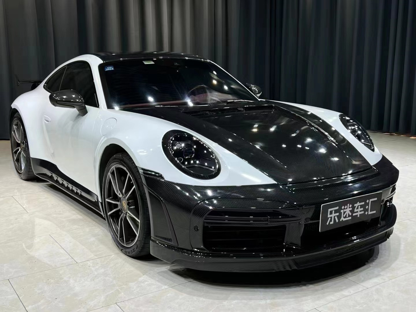 Auto Parts for Porsche 911 992 Body Kit Dry Carbon Fiber Material 911 992 Upgraded TOPCAR Style Body Kit Spoiler