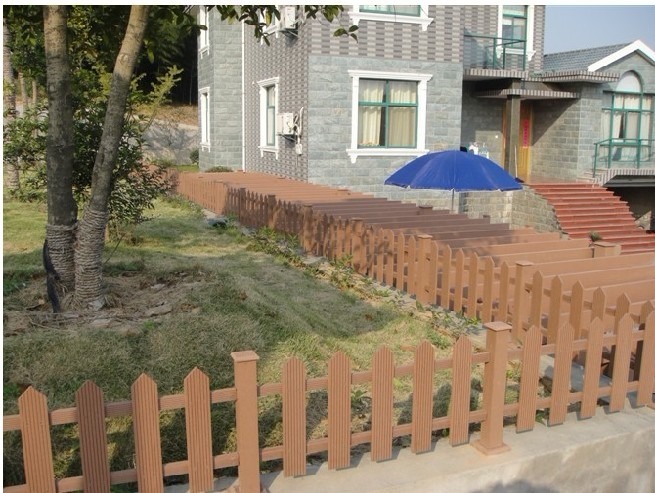 Antiseptic Waterproof Wood Plastic Composite WPC Fence