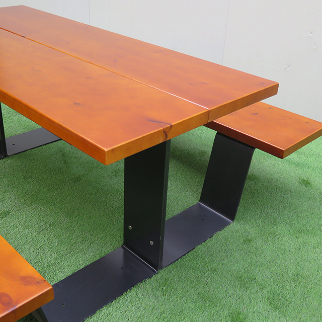 Custom Make Outdoor 1.8M Galvanized Steel Wooden Picnic Table Strong Heavy Weight