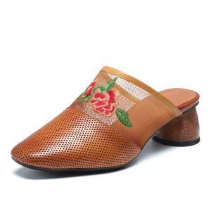 Wholesale HZM006 Sandals Women'S Leather Embroidered Slippers Ethnic Lazy Shoes Hollow Breathable Retro Classic Women'S Shoes Embr from china suppliers