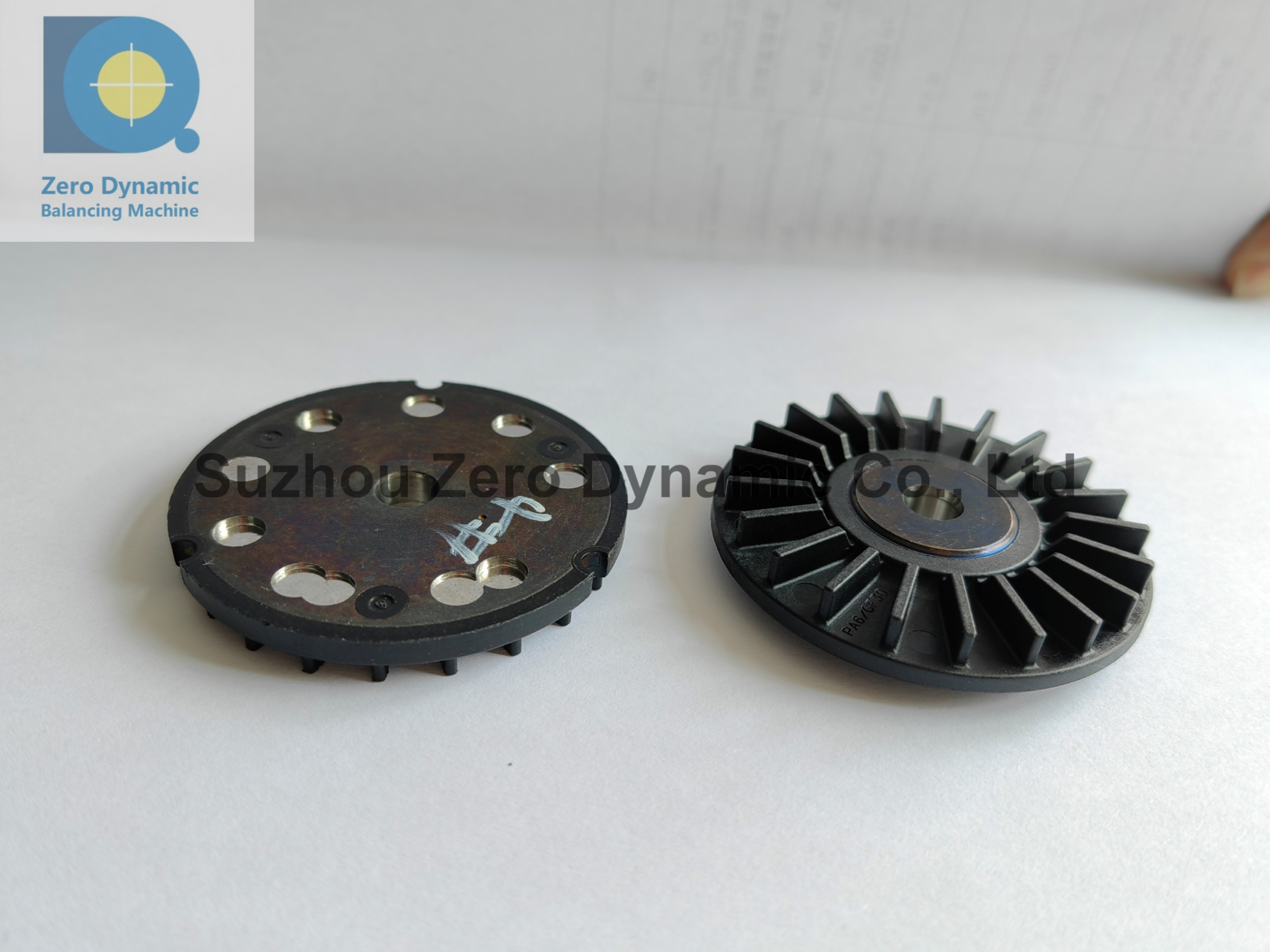 Power Tool Impeller Auto Correction Balancing Machine