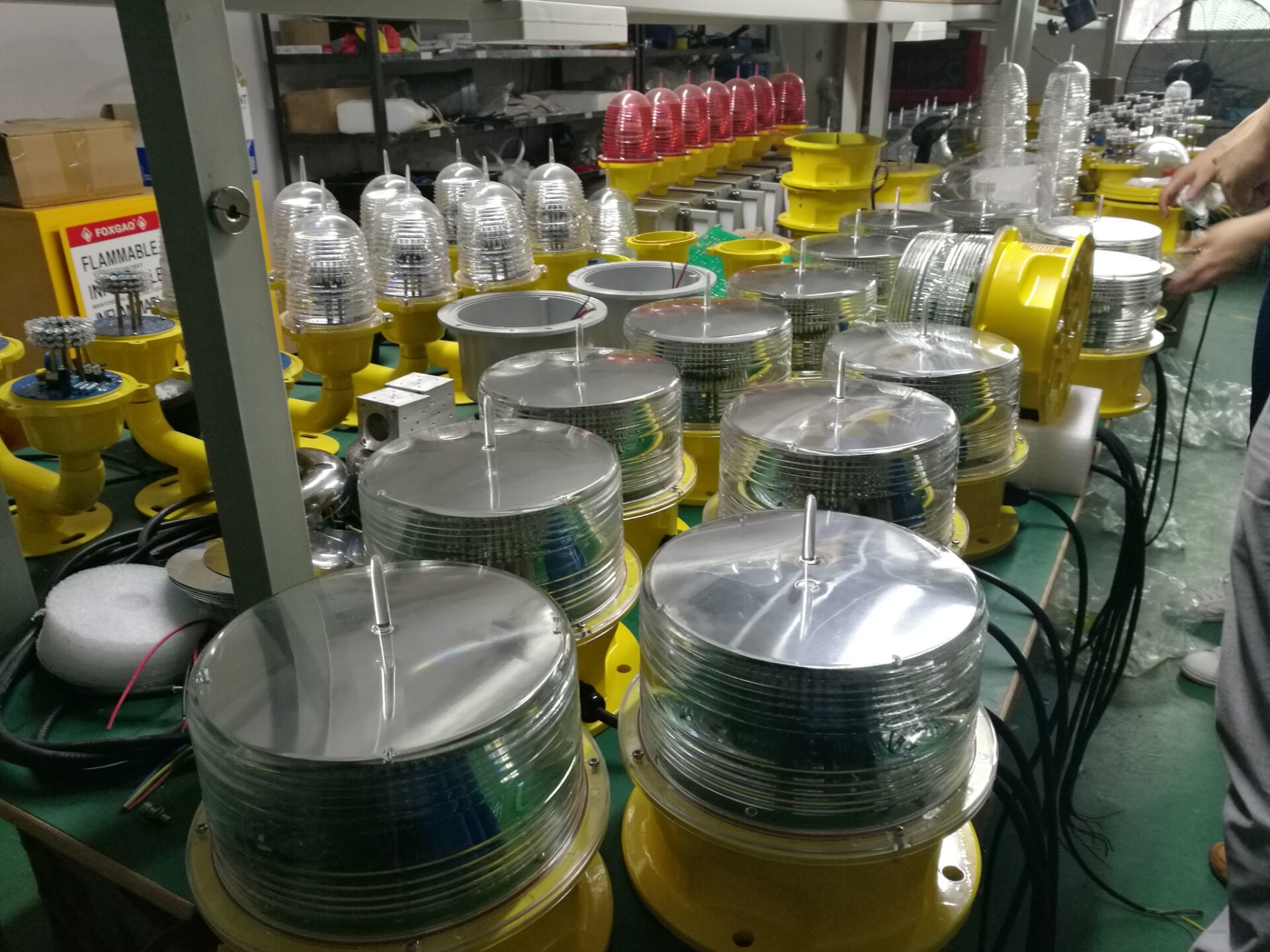 Steady Burning Flash LED Aviation Obstruction Light Die Casting Aluminum Base Material