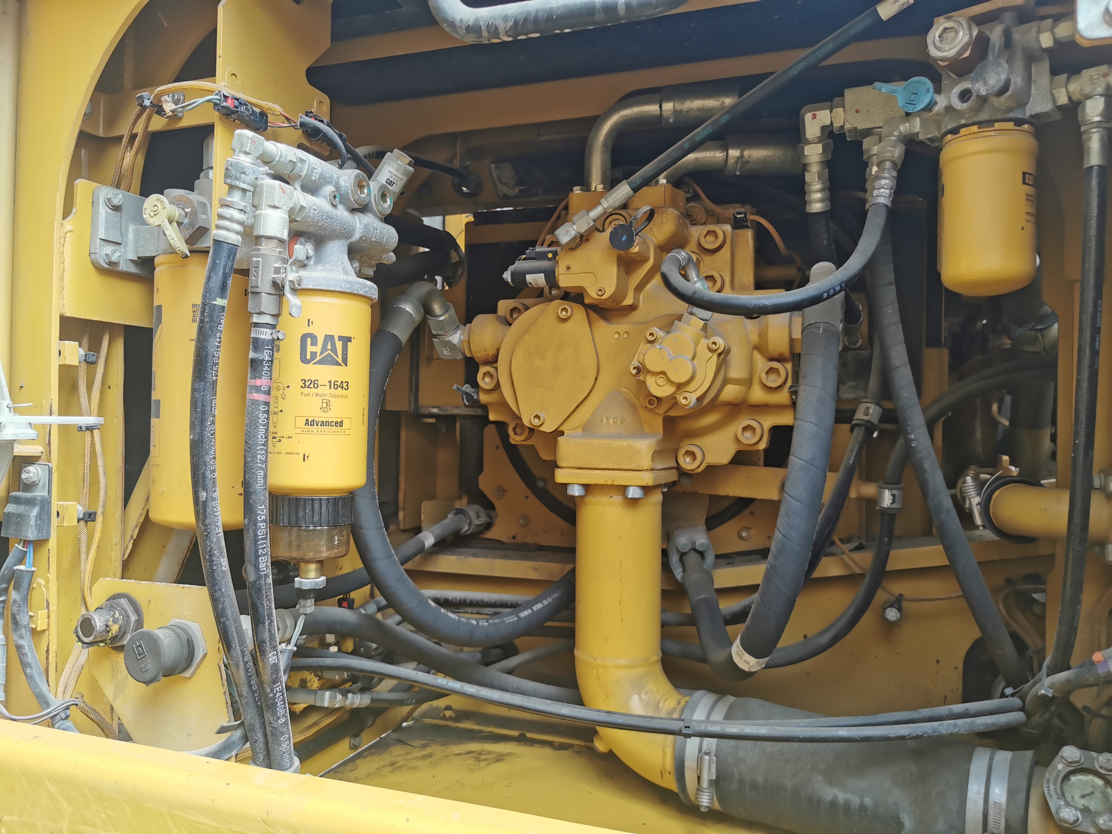 CAT336E Used Heavy Equipment from Japan with 2001-4000 Working Hours and CAT Engine