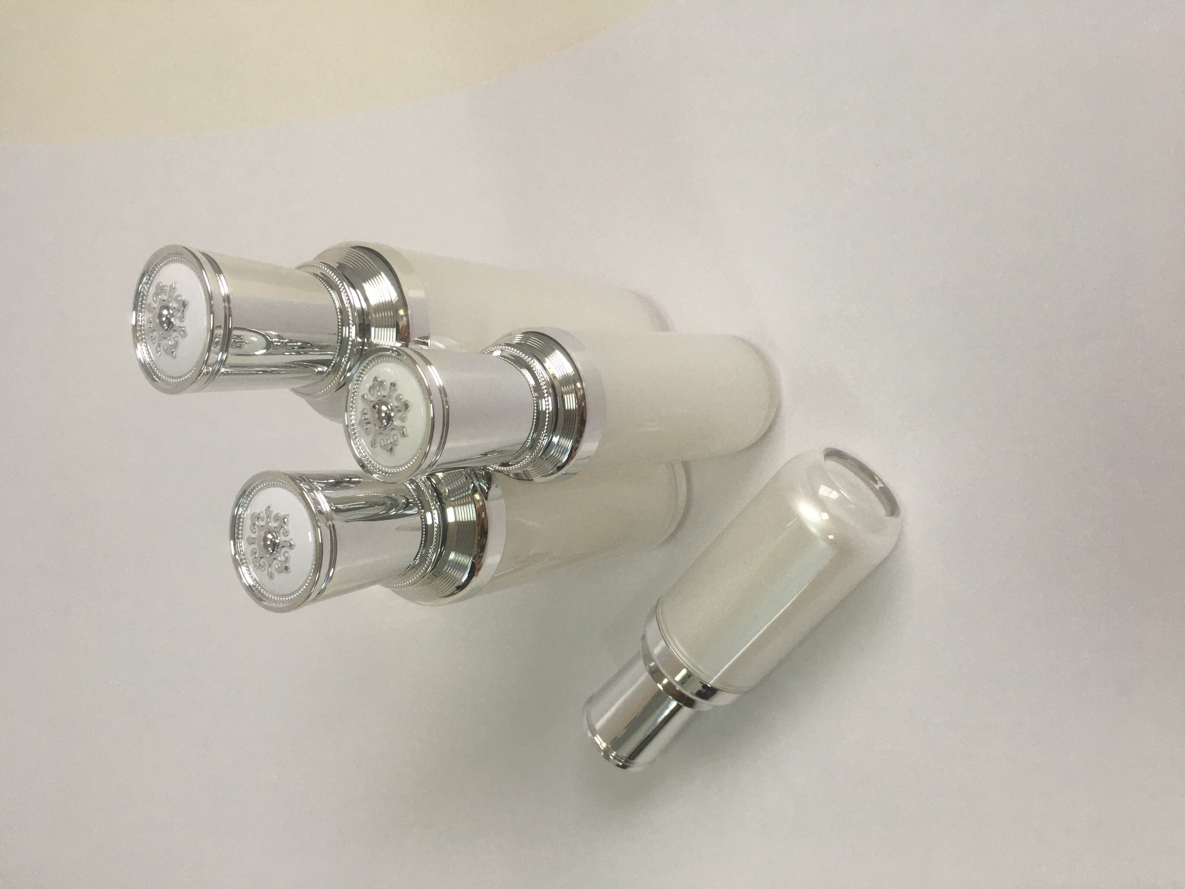 Cosmetic bottle oem lotion bottle 100ml perfume bottle for sale