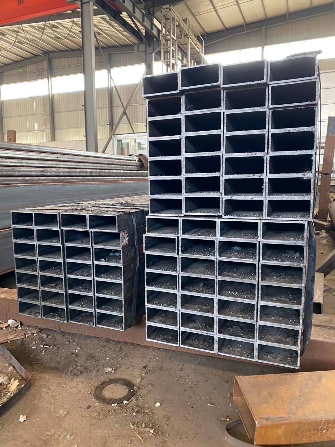 Non - Alloy Steel Round Pipe Mild Seamless 40mm Galvanized Steel Pipe