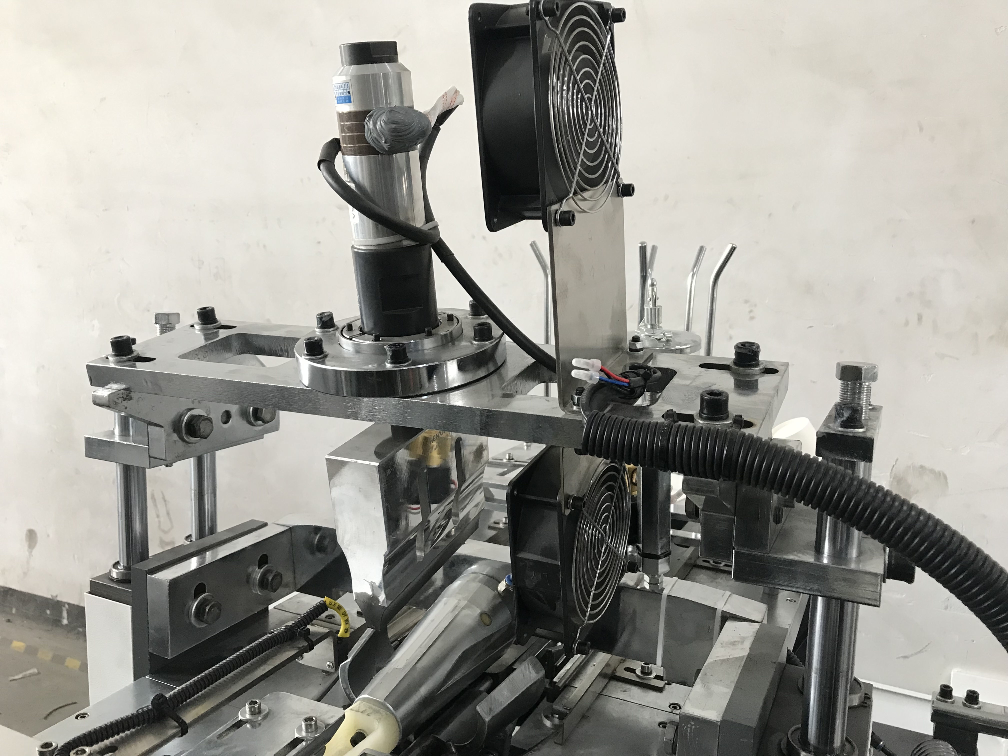 65-85 Pcs/Min Full Automatic Paper Cup Making Machine Cup Making Machine Paper Cup Forming with Cup boned way Copper bar