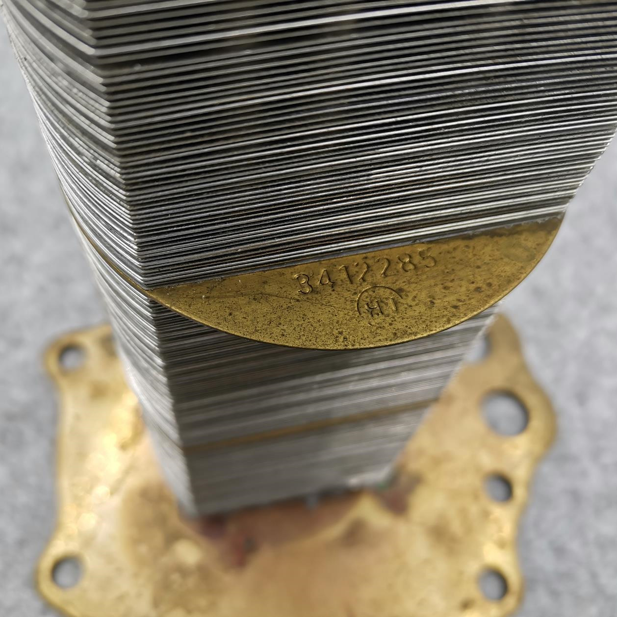 Aluminum Core Plastic Tanks Oil Cooler for SHANTUI SD16 SD22 SD32 SD60 SD90 Bulldozer CUMMINS DCEC CCEC NT855 Engine Parts
