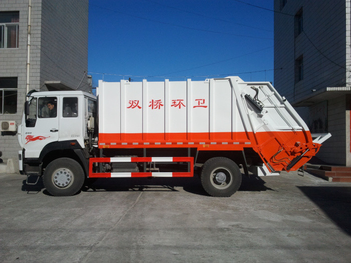 4x2 6001 - 10000L Garbage Compactor Truck Special Purpose Truck Diesel Fuel Type