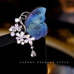 Customizable Butterfly Brooch - Handcrafted Side Diamonds & Timeless Elegance​