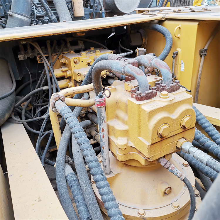 Original Hydraulic Valve Good Condition 36 Ton Komatsu PC360-7 Excavator in Shanghai