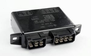 Wholesale 1593506 4DJ 004 589 00 24 Auto Electrical Relays Small Size Black Color 4DZ 002 834-16 0332014203 from china suppliers