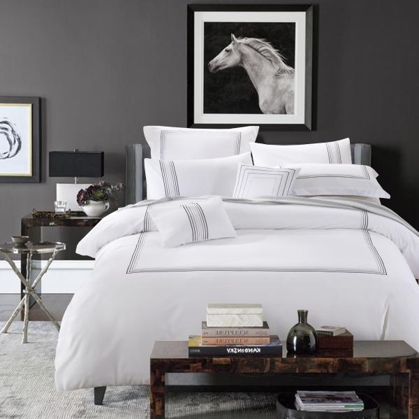 128x68 Fabric Density Embroidery White Comforter Sets Duvet Cover for Hotel