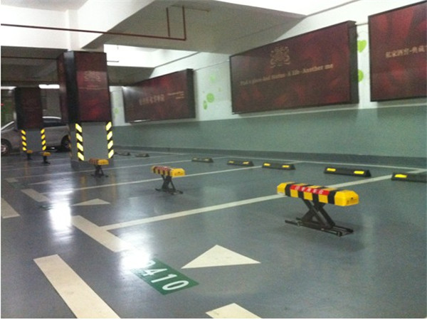 Remote Control Car Parking Area Lock Space Protector With Rising Height of 300mm
