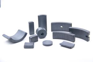 Wholesale Strong Magnetic Crystals Anisotropy Permanent Magnet Ferrites Used In Inverter Motors w136 from china suppliers