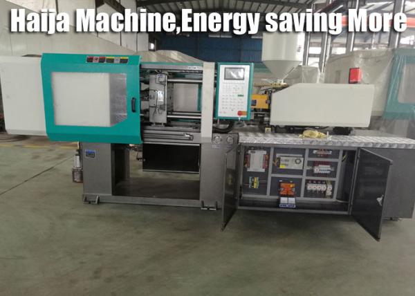Double Toggle Clamp Injection Molding Machine , 565KN Injection Molding Plastic