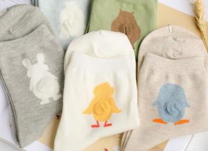 Wholesale Girl Printed Crew Socks from china suppliers