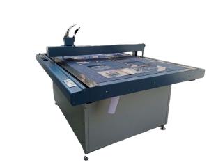 Wholesale 500-1800mm/s Cutting Speed PVC Acrylic Kraft Paper Epoxy Flatbed Template Cutting Machine from china suppliers