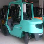 Japan Mitsubishi FD30 3 Ton Forklift with 3 Mast 4.5m Lifting Capacity in Japan