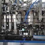 Pop Can Beverage Filling Machine PLC Control Food Can Sealer