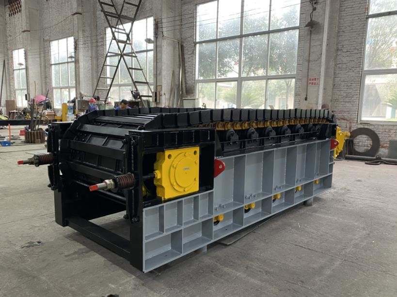 Heavy Feeding Equipment Apron Plate Feeder With 11kw Motor Stainless Steel