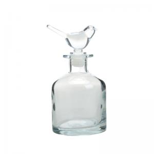 China Stylish Large Glass Diffuser Bottles 250ML Glass Car Perfume Bottle on sale