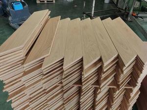 Wholesale Quality Natural Vanished Chevron Oak Engineered Flooring 780x125x15MM, AB grade, Brushed, UV lacquer from china suppliers