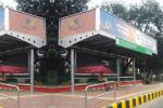 Safety Artistic Stainless Steel Bus Shelter With Seats / Garbage Bins / Line