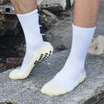 China Breathable and Anti-Slip Football Socks Perfect for Outdoor Activities in Spring 2021 for sale