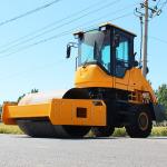 4450*1680*2750mm Mini Road Roller Compactor with Hydraulic Control ISO