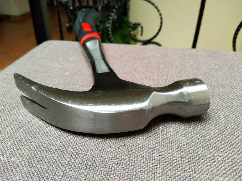 600g steel claw hammer (XLHK-0002) with polishing conjoined handle and black color rubber handle