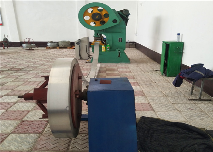 CBT-65 Concertina Wire Machine , Razor Blade Making Machine For Safety Defend