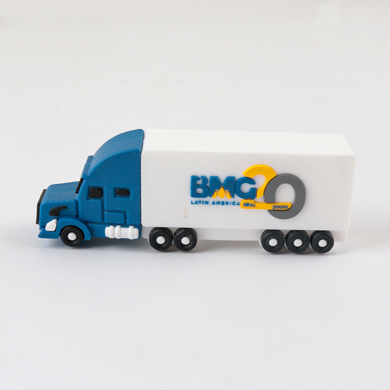 Customized Desing Personalized USB Flash Drives for Special Occasions