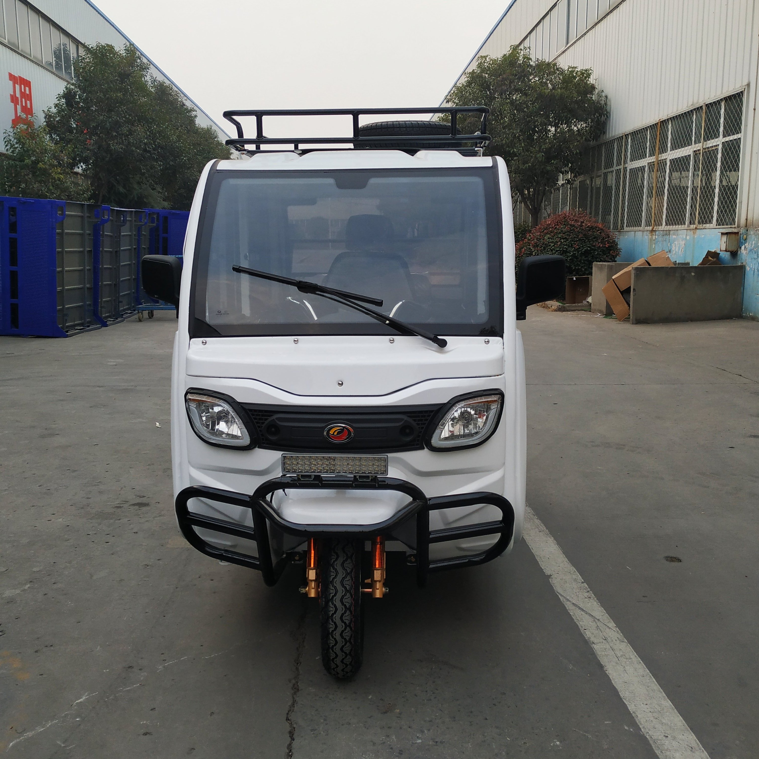 Three Wheeler 60V 0.38t Solar Powered Electric Vehicle