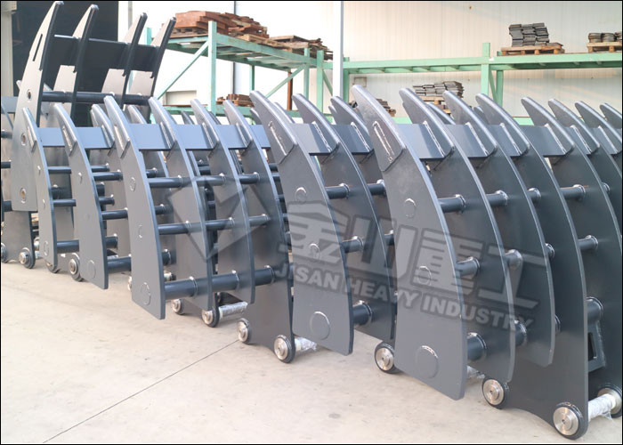 Sand Clearing Excavator Root Rake Material Handling For Hyundai R210 R220