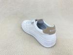 Women comfort flat heel sport shoes with breathable mesh and lace up