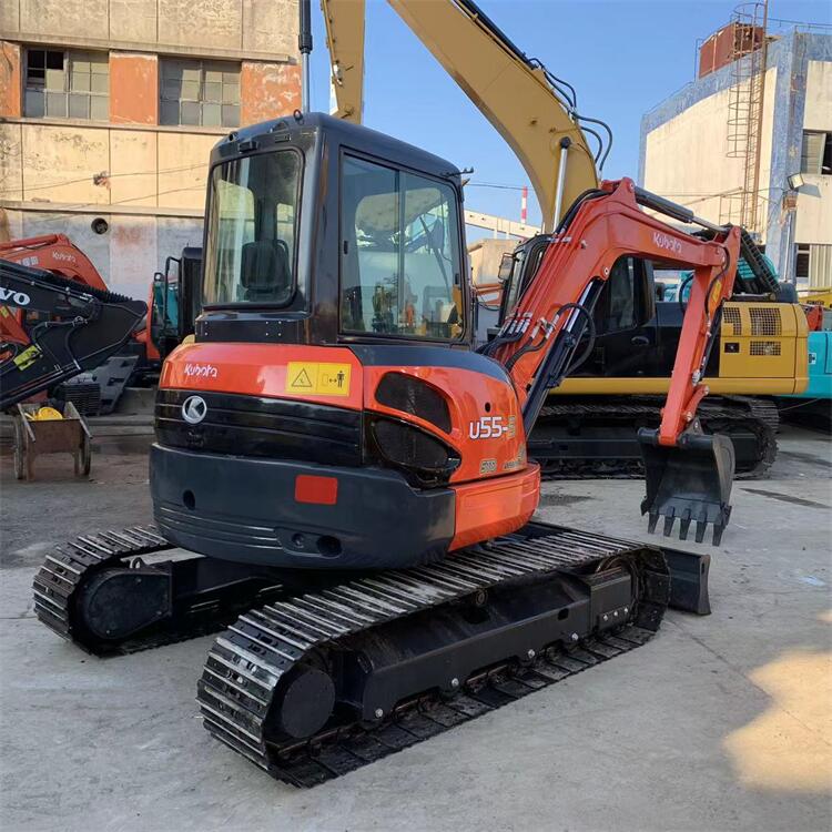 Kubota U55-4 Mini Excavator 5 Ton Used Digger Machine With 1400 Working Hours In Japan