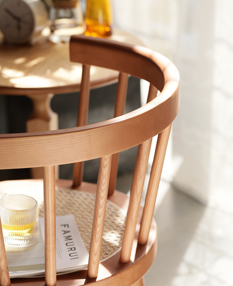 Solid Wood Dining Chair Nordic Good Design Antique Restaurant Furniture with Contemporary Style in 55cm*40cm*74cm