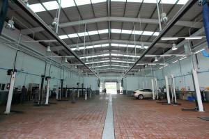 China High Performance Light Metal Steel Structure Workshop Buildings For Auto Repair Center on sale