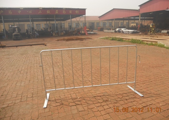 Powder Coated Event Crowd Control Barriers Customized Size For Road Traffic Safety