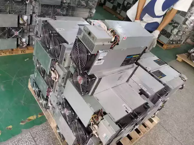 HDMI Interface 30T 37T 2200W Innosilicon T2T Miner