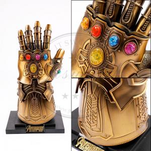 Marvel Props Avengers Infinity War Infinity Gauntlet LED Light Thanos Gloves