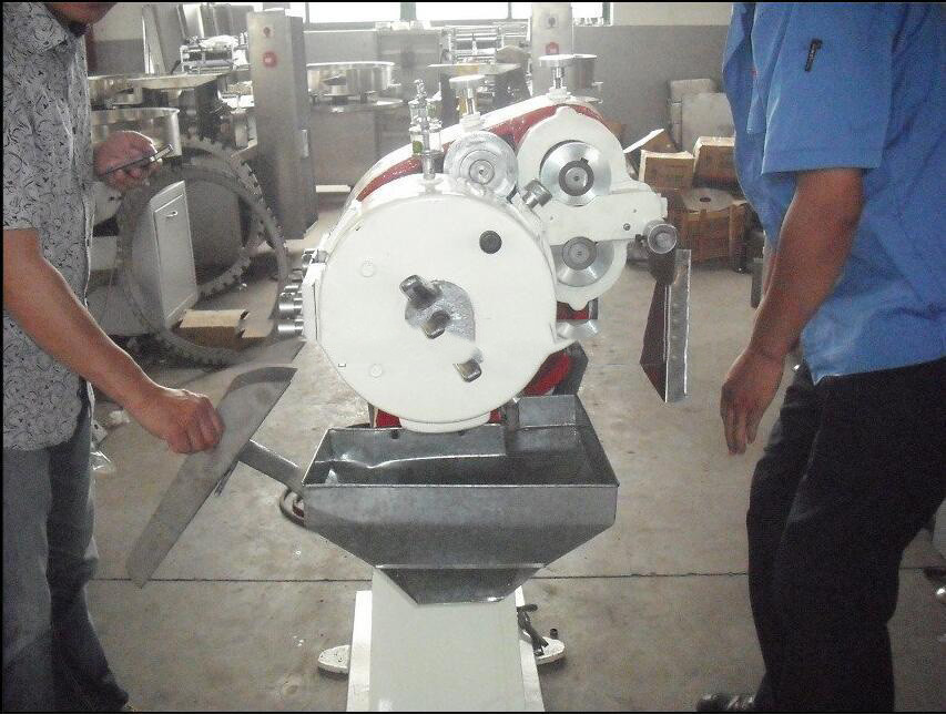 Automatic Hard Candy Forming Machine