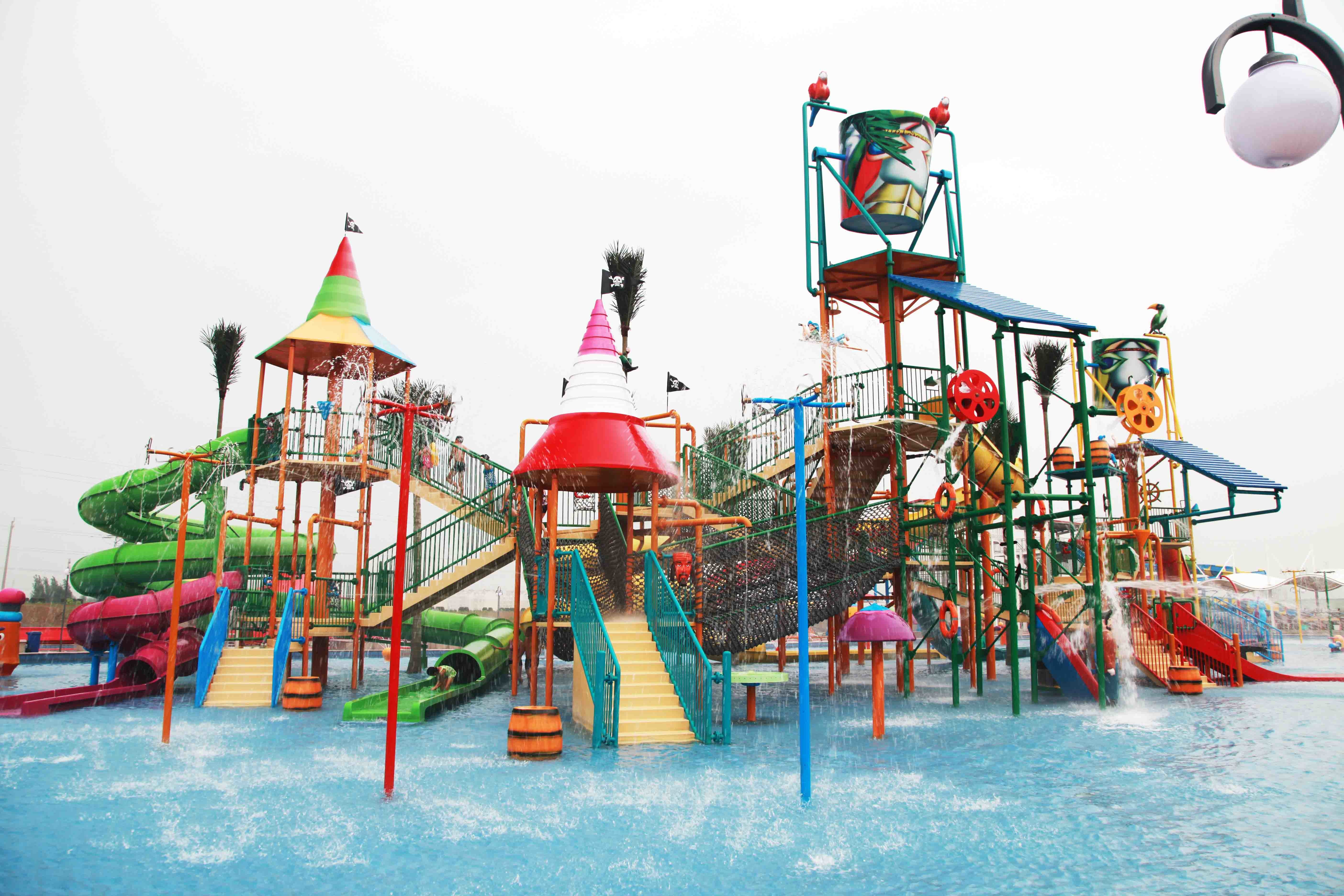 Floating Water Playground Equipment Large Theme Hotel Outdoor Water Park