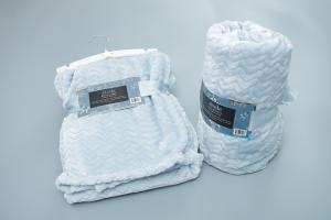 Wholesale Plain 100% Polyester Flannel Throw Blanket With Embossing For Office / Travel from china suppliers