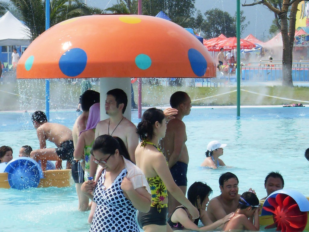 Outdoor Fiberglass Water Spray Park Equipment / Aquatic Play Equipment For Kids